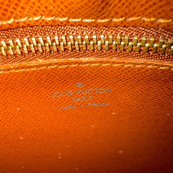 Louis Vuitton Crossbody Trocadero 30 - Picture 15 of 16